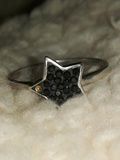 Dis Agatha, tu te moquerais pas un peu de moi ? // bijoux