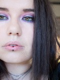 Make-up de fête en argent et violet