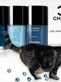 Le lol du samedi : quand un chat de blogueuse s’invite dans les affiches de nos cosmétiques