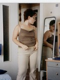 j'habite dans une grosse dame par Caroline Idoux...Et ma reflexion sur le sujet