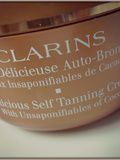 La Délicieuse Crème Caramel de Clarins pour prolonger le bronzage
